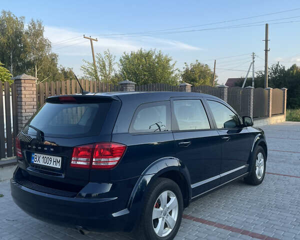 Синий Додж Джорни, объемом двигателя 2.36 л и пробегом 188 тыс. км за 9100 $, фото 2 на Automoto.ua