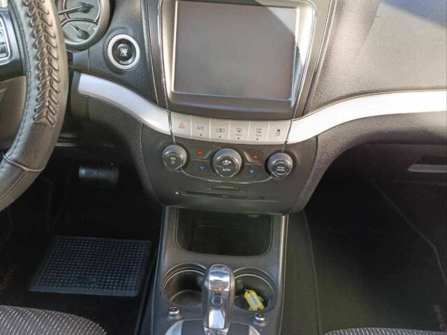 Синій Додж Джорні, об'ємом двигуна 2.4 л та пробігом 212 тис. км за 10600 $, фото 7 на Automoto.ua