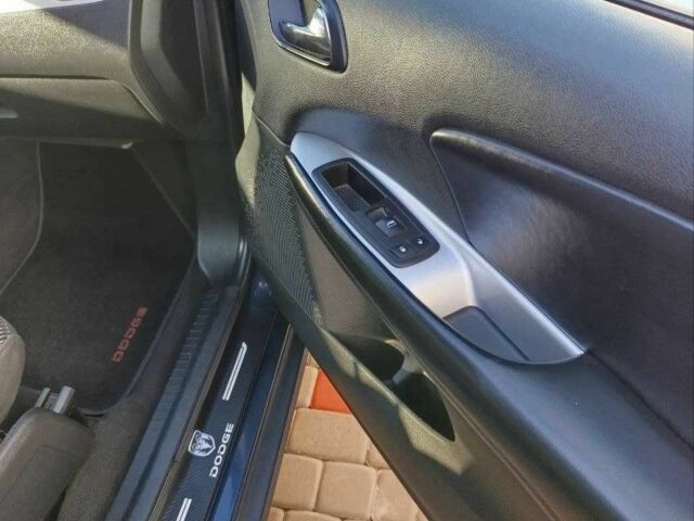 Синій Додж Джорні, об'ємом двигуна 2.4 л та пробігом 212 тис. км за 10600 $, фото 8 на Automoto.ua