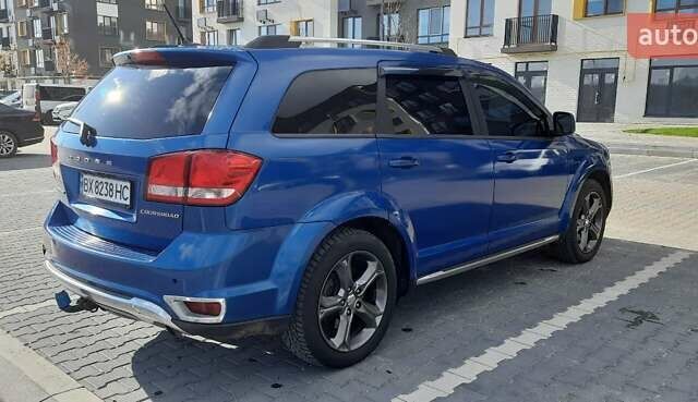 Синий Додж Джорни, объемом двигателя 2.36 л и пробегом 249 тыс. км за 11900 $, фото 4 на Automoto.ua