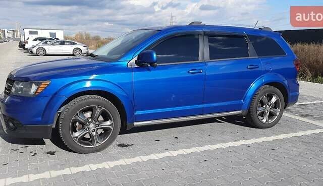 Синий Додж Джорни, объемом двигателя 2.36 л и пробегом 249 тыс. км за 11900 $, фото 1 на Automoto.ua