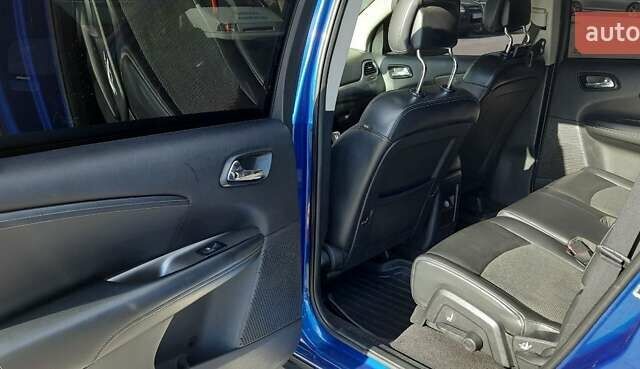 Синий Додж Джорни, объемом двигателя 2.36 л и пробегом 249 тыс. км за 11900 $, фото 9 на Automoto.ua