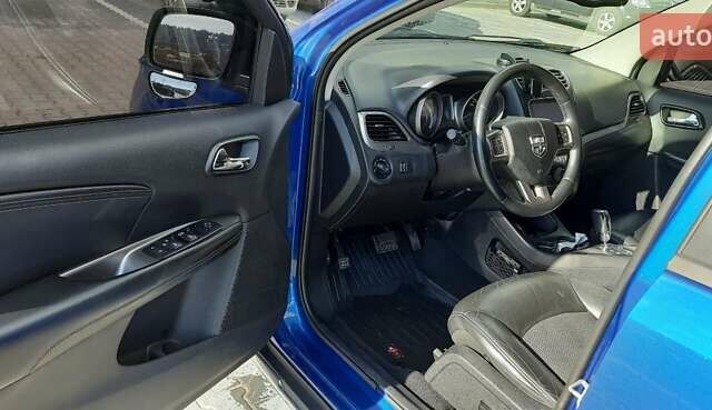 Синий Додж Джорни, объемом двигателя 2.36 л и пробегом 249 тыс. км за 11900 $, фото 7 на Automoto.ua