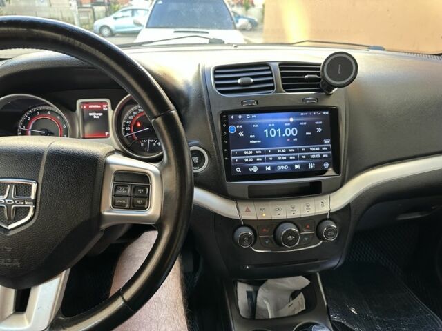 Синий Додж Джорни, объемом двигателя 2.4 л и пробегом 257 тыс. км за 9400 $, фото 7 на Automoto.ua