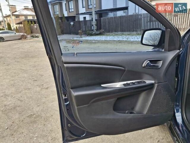 Синий Додж Джорни, объемом двигателя 2.36 л и пробегом 220 тыс. км за 9300 $, фото 12 на Automoto.ua