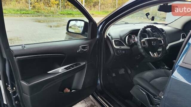 Синий Додж Джорни, объемом двигателя 3.61 л и пробегом 121 тыс. км за 11500 $, фото 3 на Automoto.ua