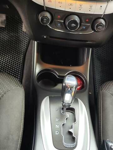 Синий Додж Джорни, объемом двигателя 3.61 л и пробегом 121 тыс. км за 11500 $, фото 11 на Automoto.ua