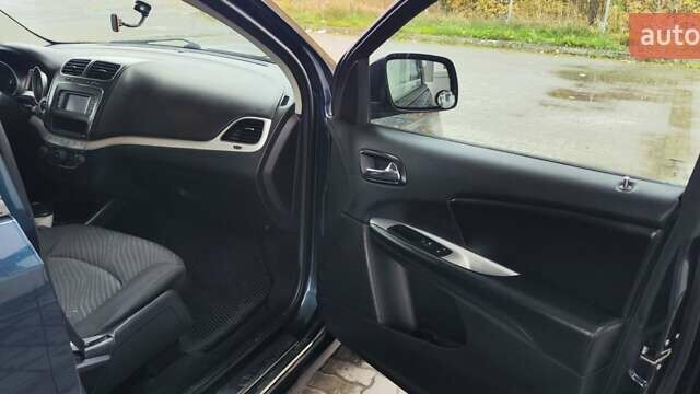 Синий Додж Джорни, объемом двигателя 3.61 л и пробегом 121 тыс. км за 11500 $, фото 13 на Automoto.ua