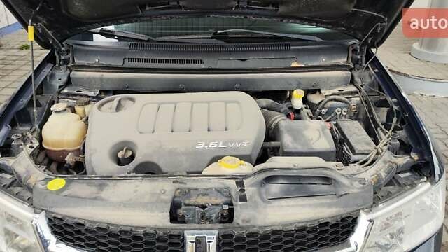 Синий Додж Джорни, объемом двигателя 3.61 л и пробегом 121 тыс. км за 11500 $, фото 6 на Automoto.ua