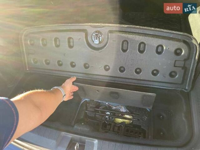 Синий Додж Джорни, объемом двигателя 3.6 л и пробегом 166 тыс. км за 13000 $, фото 21 на Automoto.ua