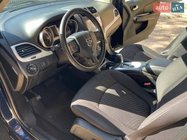 Синий Додж Джорни, объемом двигателя 3.6 л и пробегом 166 тыс. км за 13000 $, фото 9 на Automoto.ua
