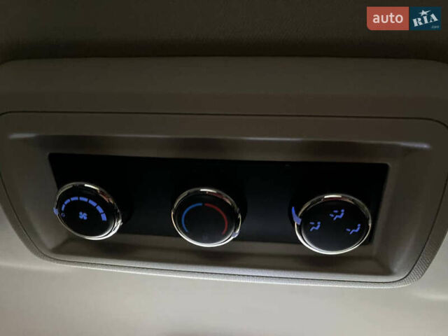 Синій Додж Джорні, об'ємом двигуна 2.36 л та пробігом 91 тис. км за 11500 $, фото 2 на Automoto.ua