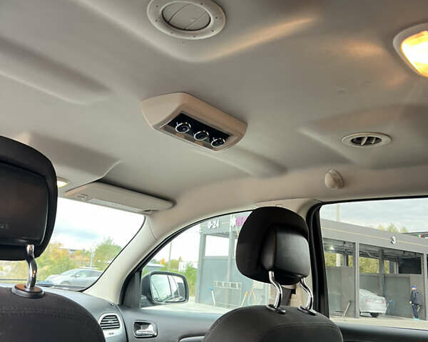 Синій Додж Джорні, об'ємом двигуна 2.36 л та пробігом 180 тис. км за 9500 $, фото 14 на Automoto.ua