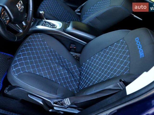 Синий Додж Джорни, объемом двигателя 2.36 л и пробегом 200 тыс. км за 9999 $, фото 2 на Automoto.ua