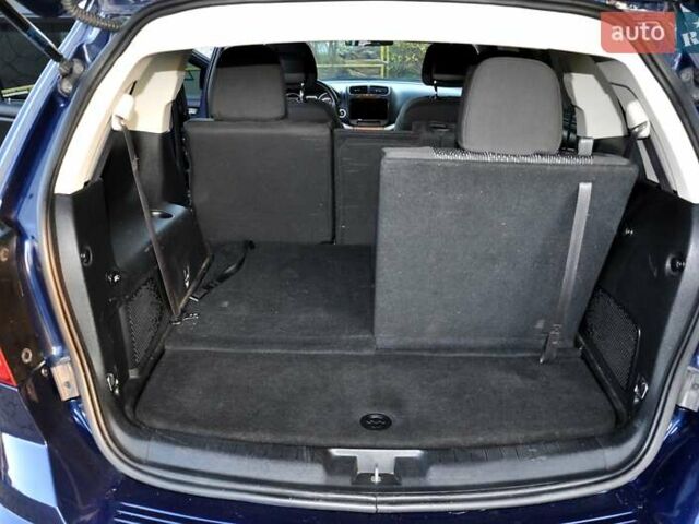 Синий Додж Джорни, объемом двигателя 2.36 л и пробегом 200 тыс. км за 9999 $, фото 6 на Automoto.ua