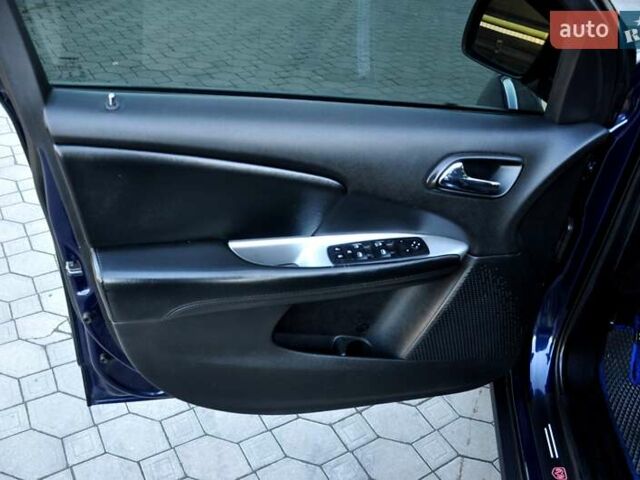 Синий Додж Джорни, объемом двигателя 2.36 л и пробегом 200 тыс. км за 9999 $, фото 35 на Automoto.ua