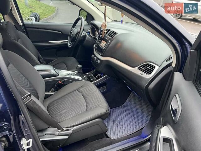 Синий Додж Джорни, объемом двигателя 2.36 л и пробегом 195 тыс. км за 11500 $, фото 40 на Automoto.ua