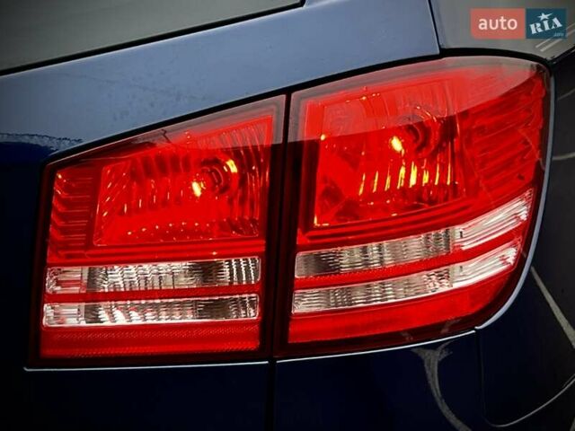 Синий Додж Джорни, объемом двигателя 2.36 л и пробегом 195 тыс. км за 11500 $, фото 15 на Automoto.ua
