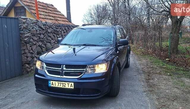 Синий Додж Джорни, объемом двигателя 2.4 л и пробегом 69 тыс. км за 11500 $, фото 3 на Automoto.ua
