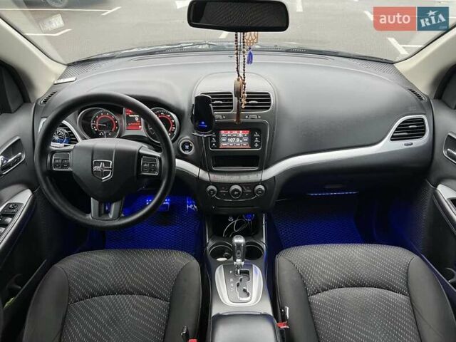 Синий Додж Джорни, объемом двигателя 2.36 л и пробегом 195 тыс. км за 11500 $, фото 39 на Automoto.ua