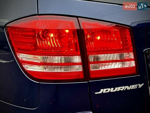 Синий Додж Джорни, объемом двигателя 2.36 л и пробегом 195 тыс. км за 11500 $, фото 23 на Automoto.ua