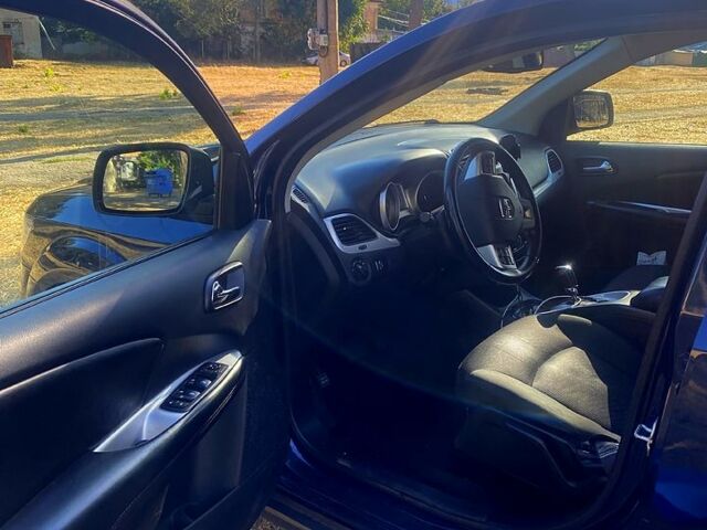 Синий Додж Джорни, объемом двигателя 2.4 л и пробегом 150 тыс. км за 13200 $, фото 3 на Automoto.ua