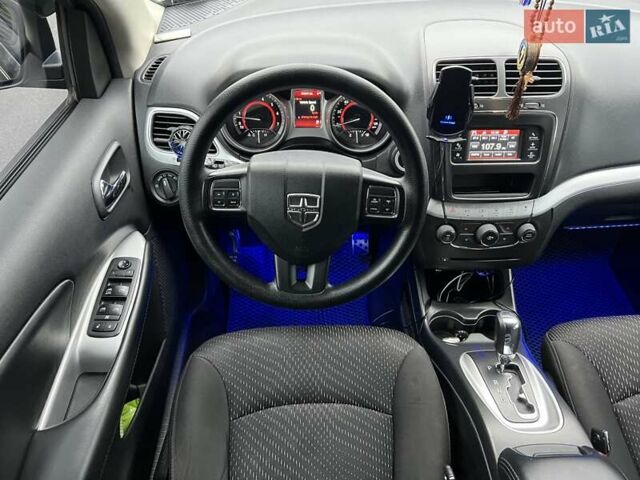 Синий Додж Джорни, объемом двигателя 2.36 л и пробегом 195 тыс. км за 11500 $, фото 43 на Automoto.ua