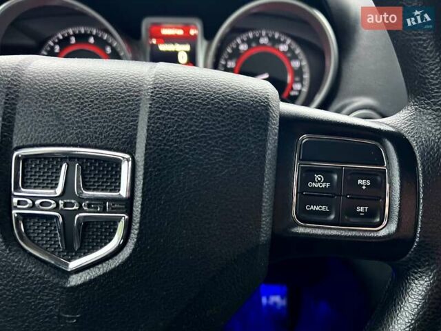 Синий Додж Джорни, объемом двигателя 2.36 л и пробегом 195 тыс. км за 11500 $, фото 45 на Automoto.ua