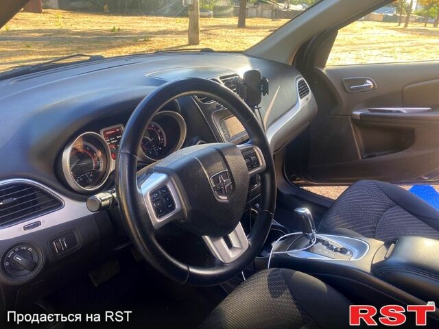 Синий Додж Джорни, объемом двигателя 2.4 л и пробегом 150 тыс. км за 13200 $, фото 4 на Automoto.ua