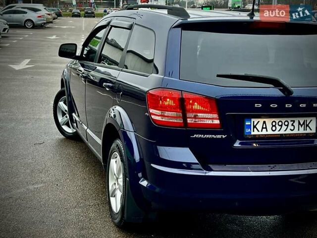 Синий Додж Джорни, объемом двигателя 2.36 л и пробегом 195 тыс. км за 11500 $, фото 18 на Automoto.ua