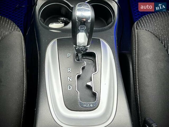 Синий Додж Джорни, объемом двигателя 2.36 л и пробегом 195 тыс. км за 11500 $, фото 46 на Automoto.ua