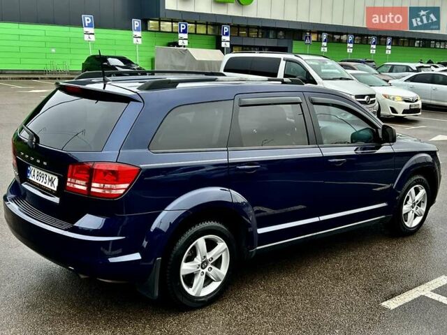 Синий Додж Джорни, объемом двигателя 2.36 л и пробегом 195 тыс. км за 11500 $, фото 5 на Automoto.ua