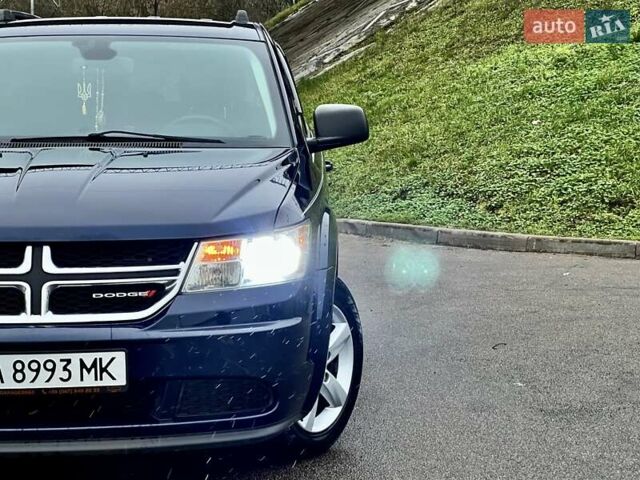 Синий Додж Джорни, объемом двигателя 2.36 л и пробегом 195 тыс. км за 11500 $, фото 12 на Automoto.ua