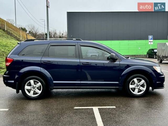 Синий Додж Джорни, объемом двигателя 2.36 л и пробегом 195 тыс. км за 11500 $, фото 4 на Automoto.ua