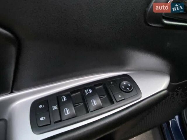 Синий Додж Джорни, объемом двигателя 2.36 л и пробегом 124 тыс. км за 10700 $, фото 18 на Automoto.ua
