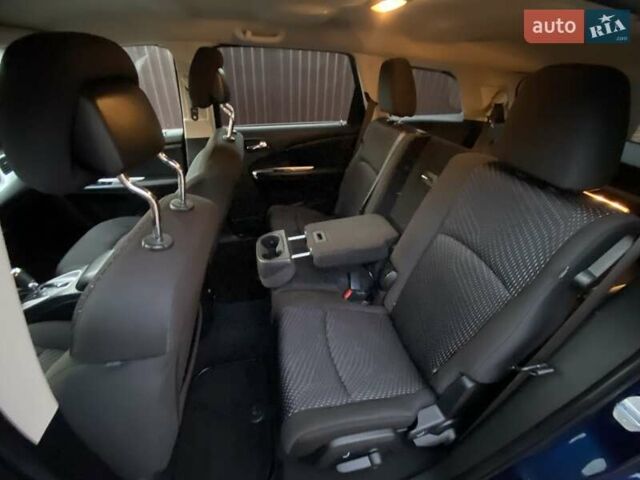 Синий Додж Джорни, объемом двигателя 2.36 л и пробегом 124 тыс. км за 10700 $, фото 15 на Automoto.ua