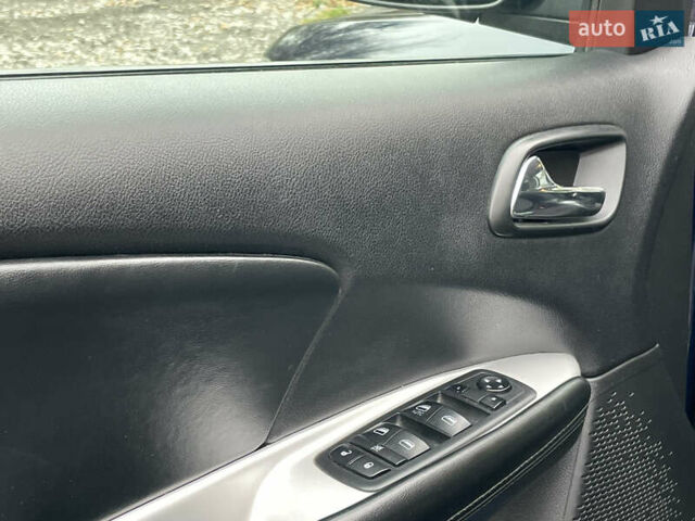 Синий Додж Джорни, объемом двигателя 2.36 л и пробегом 134 тыс. км за 11490 $, фото 21 на Automoto.ua