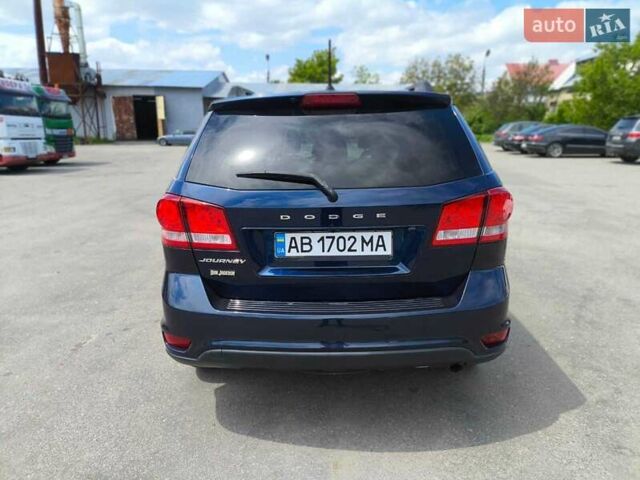 Синий Додж Джорни, объемом двигателя 2.4 л и пробегом 166 тыс. км за 11900 $, фото 2 на Automoto.ua