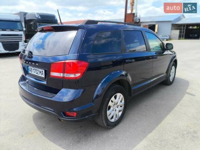 Синий Додж Джорни, объемом двигателя 2.4 л и пробегом 166 тыс. км за 11900 $, фото 4 на Automoto.ua