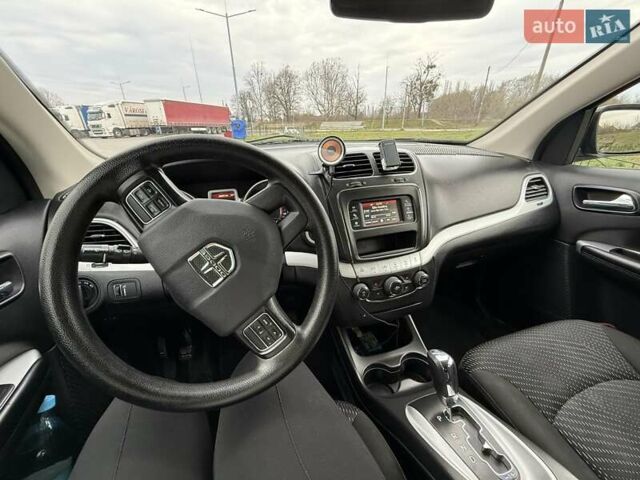 Синий Додж Джорни, объемом двигателя 2.36 л и пробегом 85 тыс. км за 11500 $, фото 6 на Automoto.ua