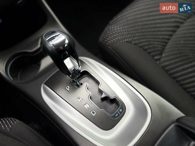 Синий Додж Джорни, объемом двигателя 2.36 л и пробегом 50 тыс. км за 12300 $, фото 39 на Automoto.ua