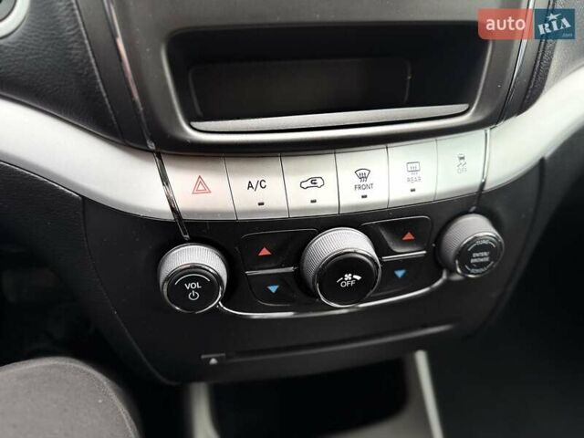 Синий Додж Джорни, объемом двигателя 2.36 л и пробегом 50 тыс. км за 12300 $, фото 42 на Automoto.ua