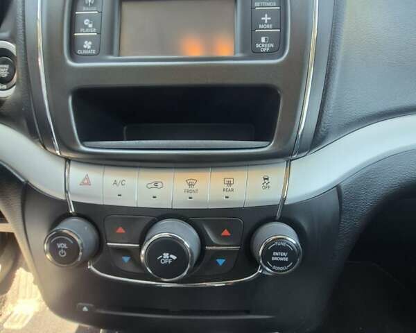 Синий Додж Джорни, объемом двигателя 2.36 л и пробегом 95 тыс. км за 13500 $, фото 9 на Automoto.ua