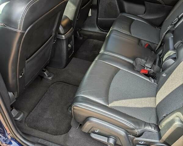 Синий Додж Джорни, объемом двигателя 2.36 л и пробегом 152 тыс. км за 12500 $, фото 13 на Automoto.ua