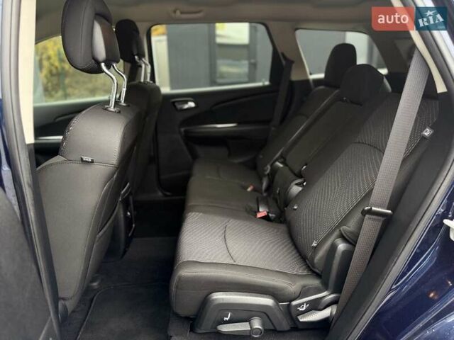Синий Додж Джорни, объемом двигателя 2.36 л и пробегом 50 тыс. км за 12300 $, фото 51 на Automoto.ua