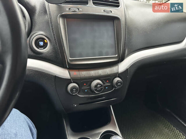 Зелений Додж Джорні, об'ємом двигуна 3.6 л та пробігом 190 тис. км за 13000 $, фото 8 на Automoto.ua