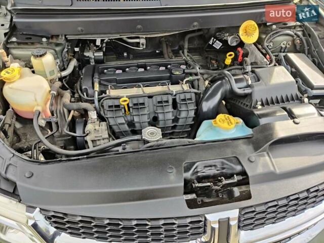 Зеленый Додж Джорни, объемом двигателя 2.36 л и пробегом 155 тыс. км за 11000 $, фото 13 на Automoto.ua