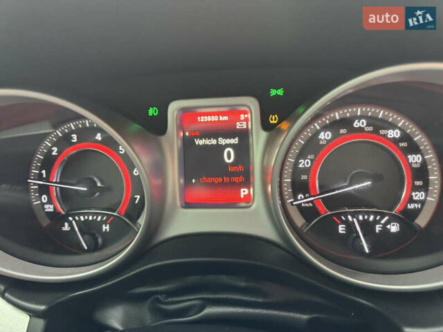 Зеленый Додж Джорни, объемом двигателя 2.36 л и пробегом 120 тыс. км за 10200 $, фото 8 на Automoto.ua