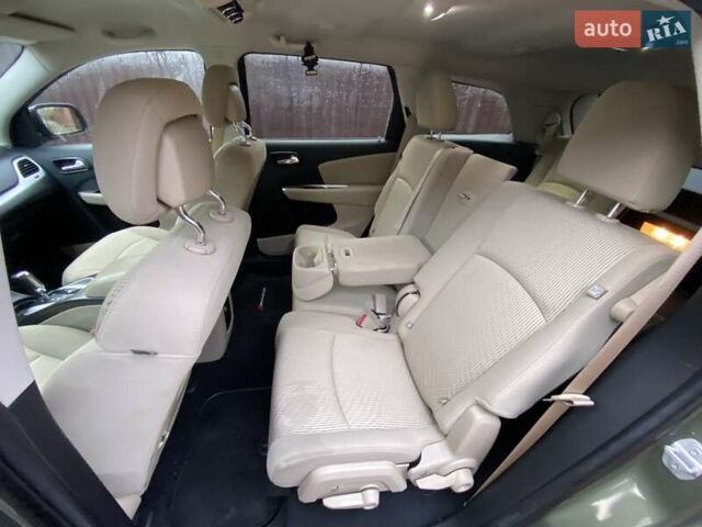 Додж Джорни 2017 в Киеве на Automoto.ua Зеленый Додж Джорни, объемом двигателя 3.6 л и пробегом 111 тыс. км за 14300 $, фото 23 на Automoto.ua