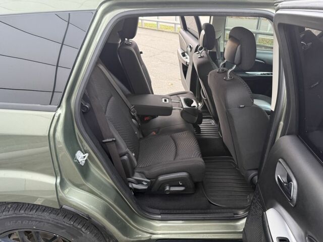 Зелений Додж Джорні, об'ємом двигуна 2.4 л та пробігом 177 тис. км за 11200 $, фото 7 на Automoto.ua